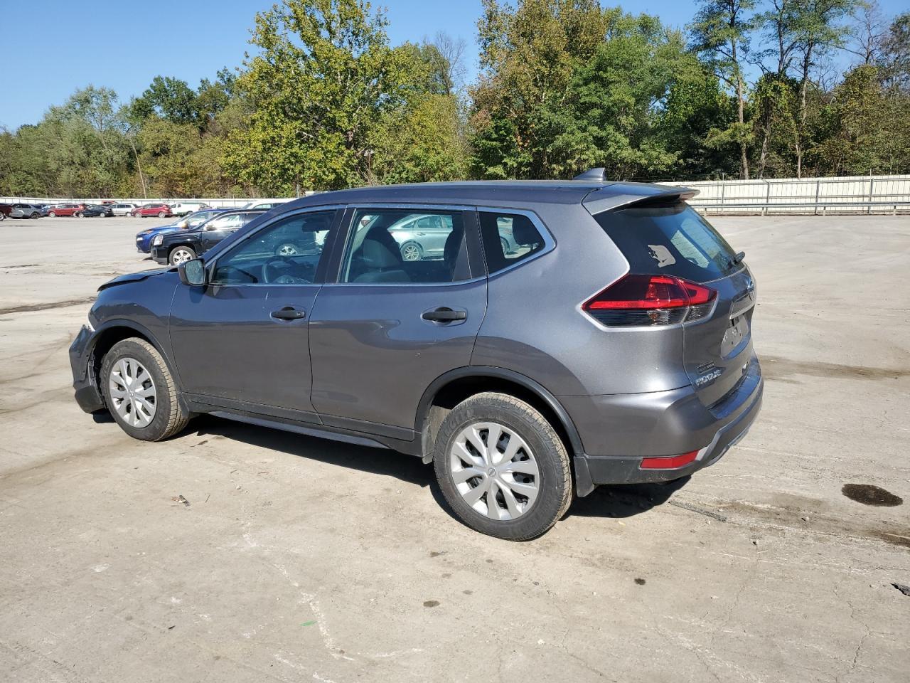2019 Nissan Rogue S - Фото 2