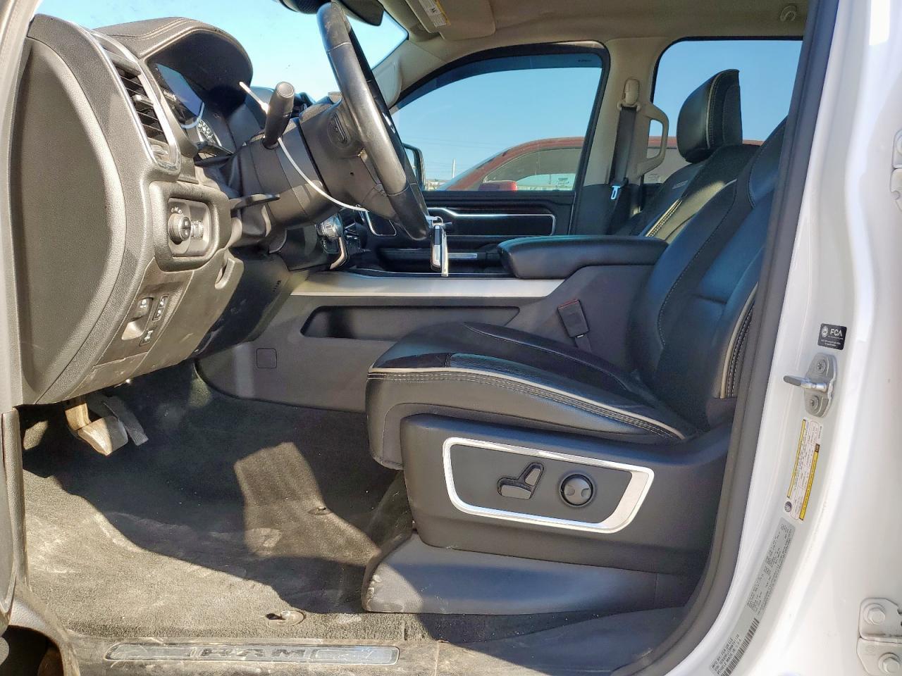 2022 Ram 1500 Laramie - Фото 7