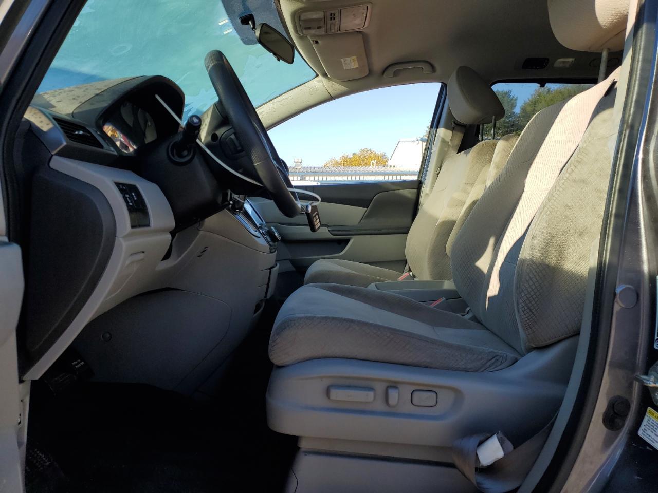 2015 Honda Odyssey Ex - Image 7