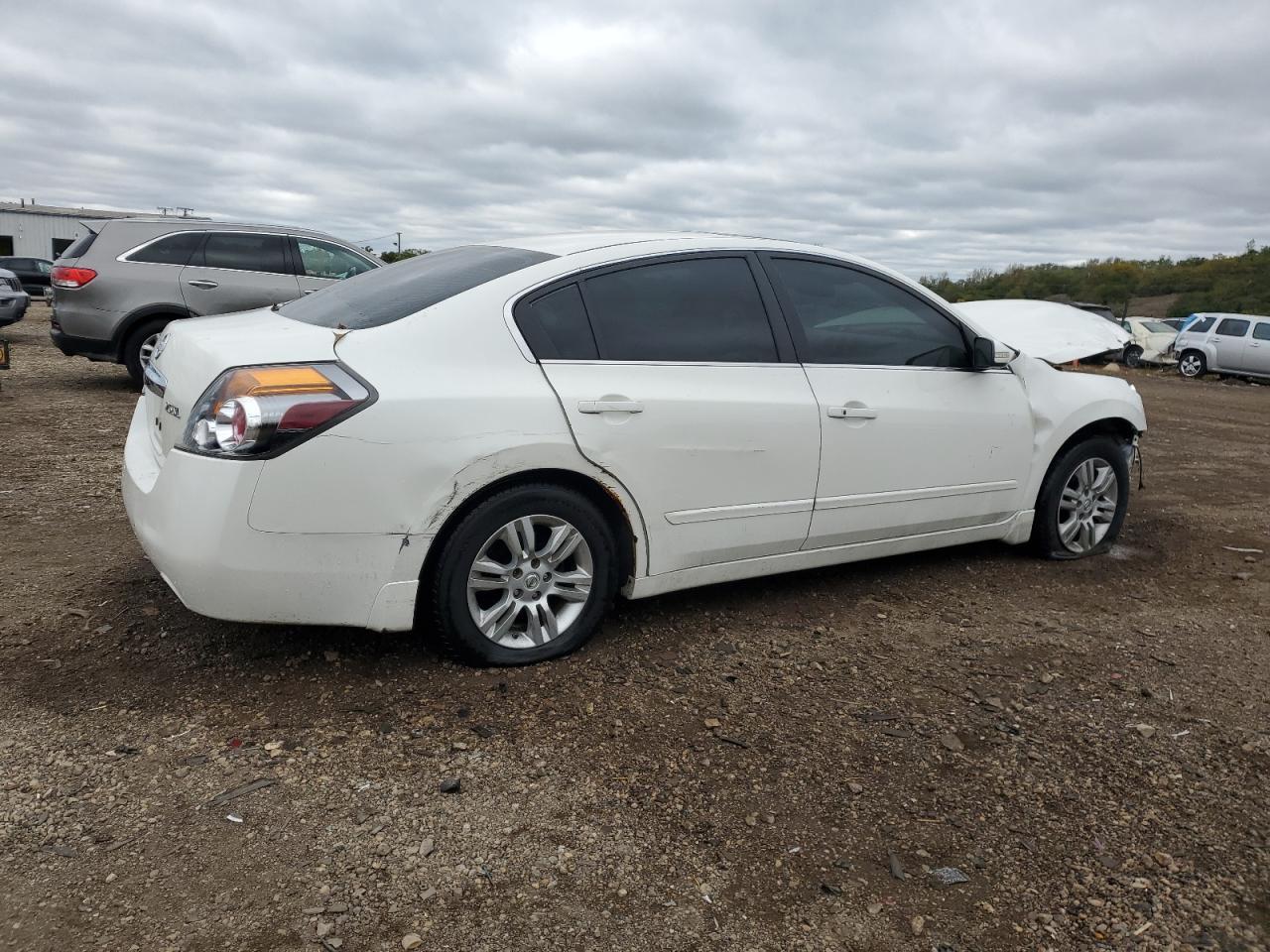 2010 Nissan Altima Base - Фото 3