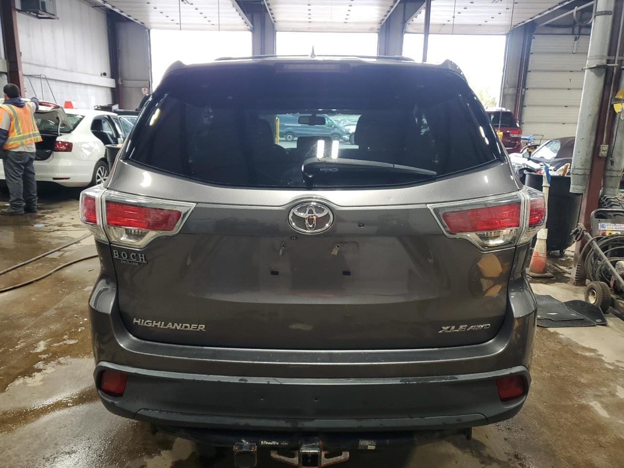 2015 Toyota Highlander Xle - Фото 6