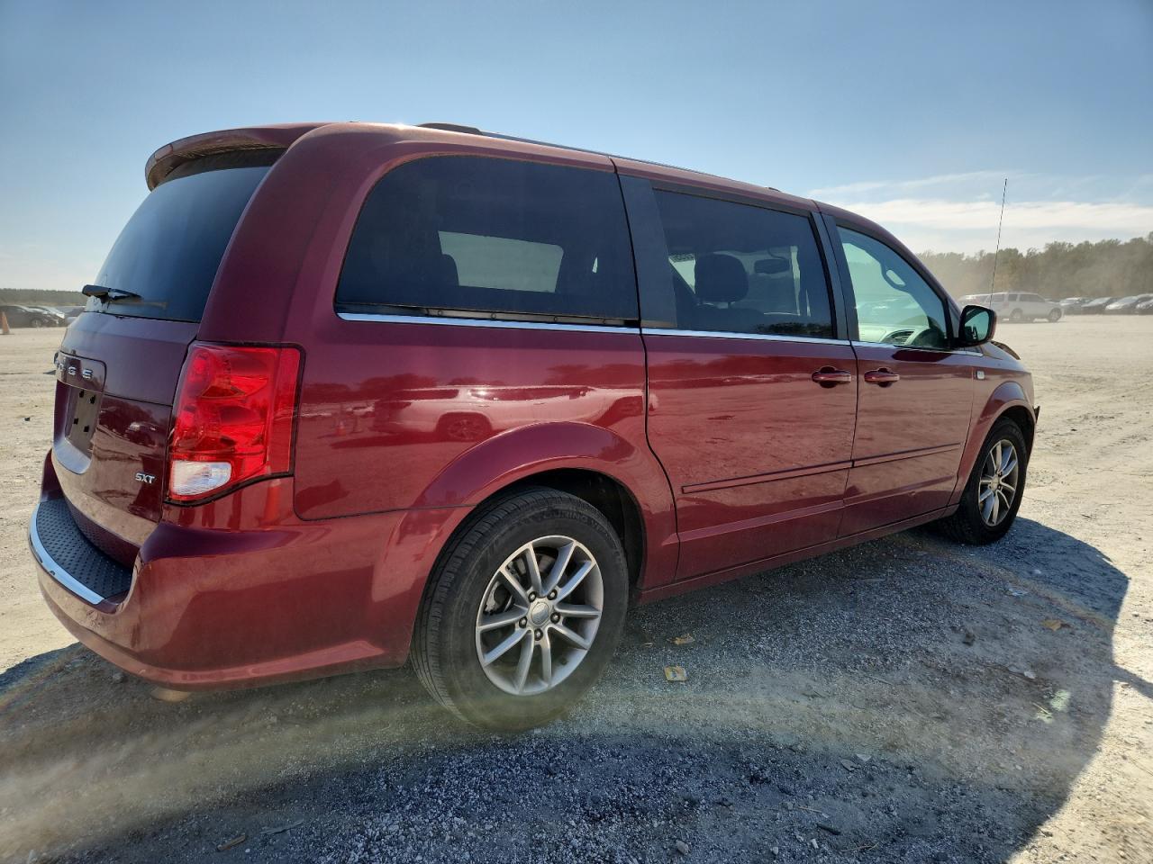 2014 Dodge Grand Caravan Sxt - Image 3