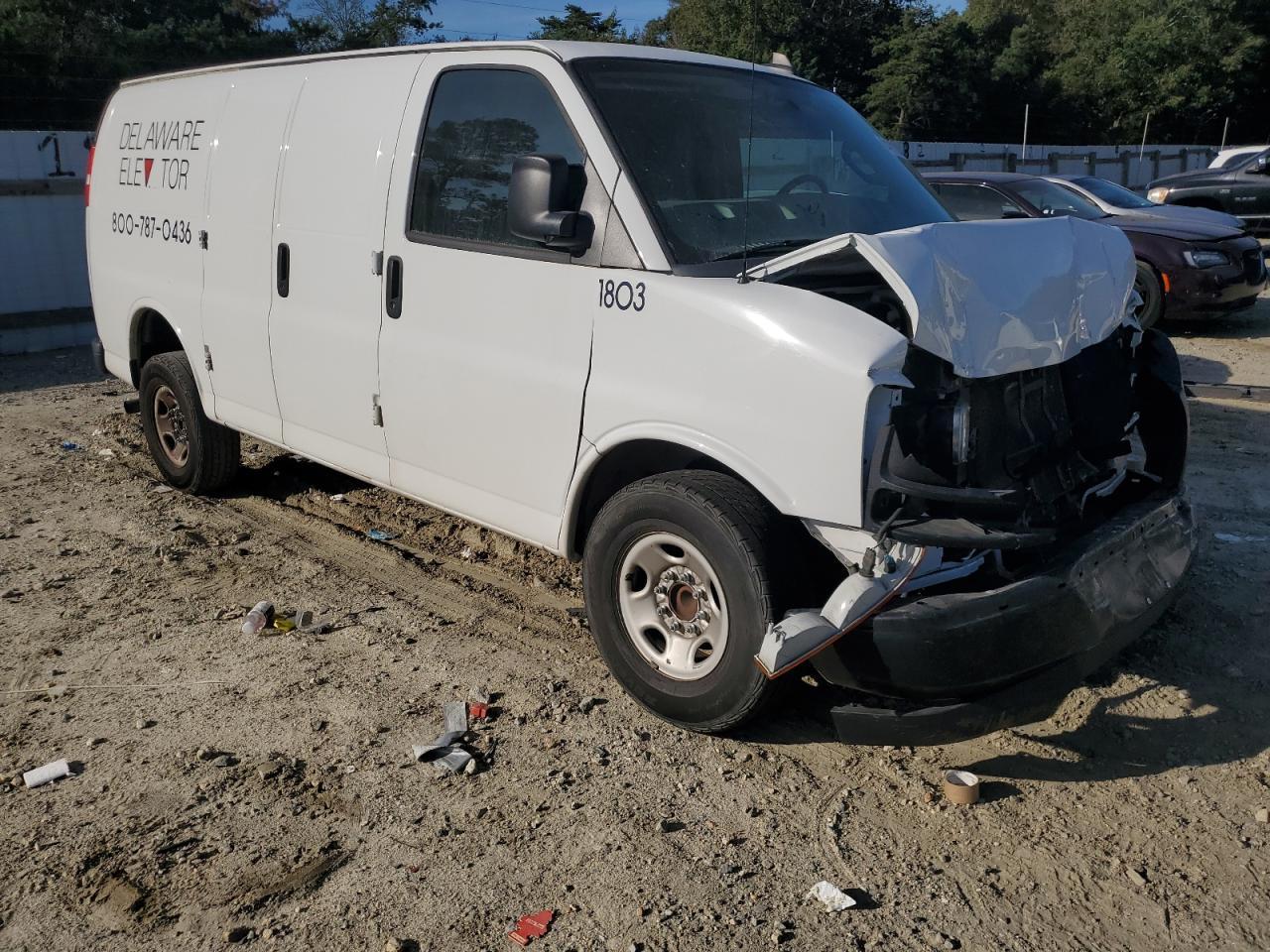 2017 GMC Savana G2500 - Фото 4