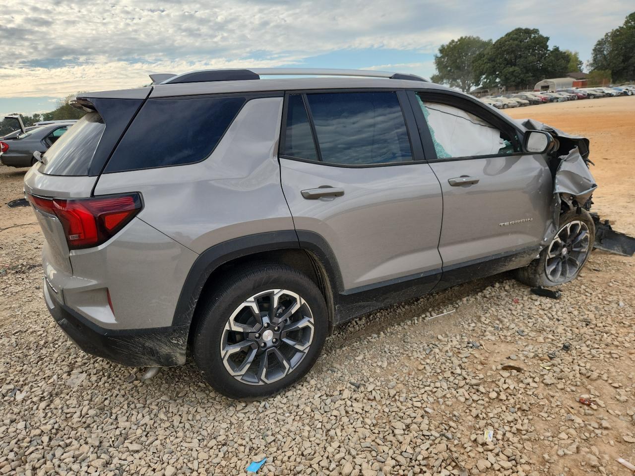 2025 GMC Terrain Elevation - Image 3