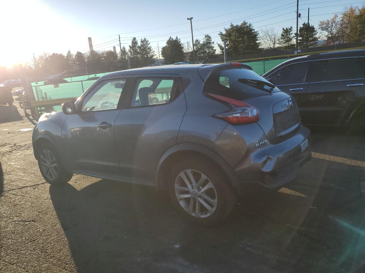 2016 Nissan Juke S - Фото 2