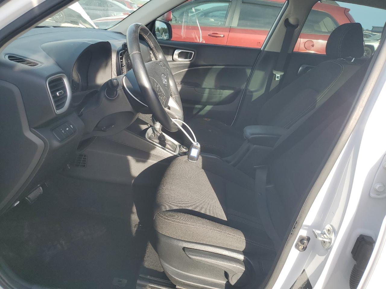 2021 Hyundai Venue Sel - Image 7