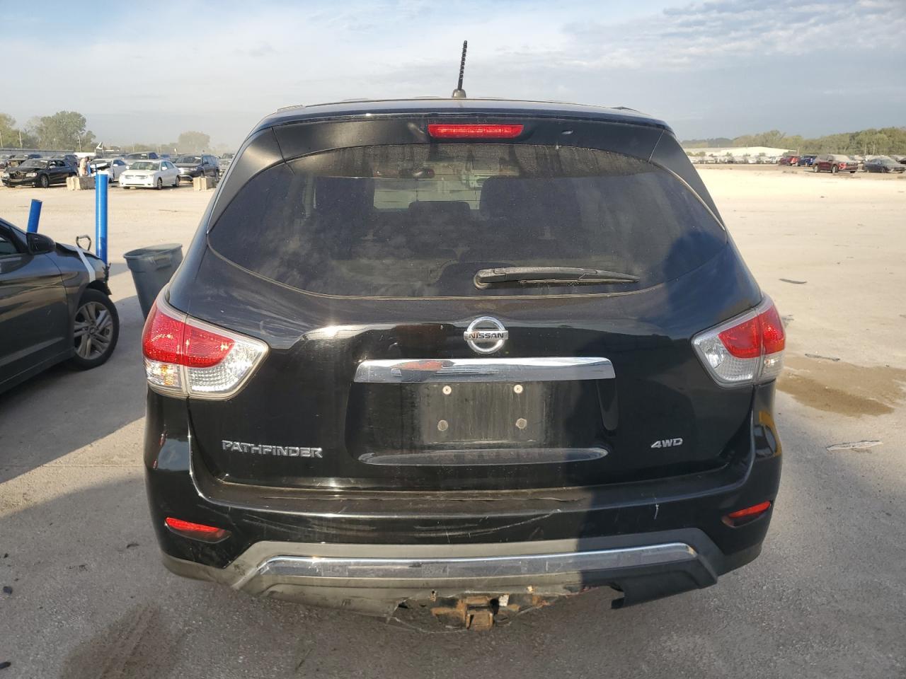 2013 Nissan Pathfinder S - Фото 6