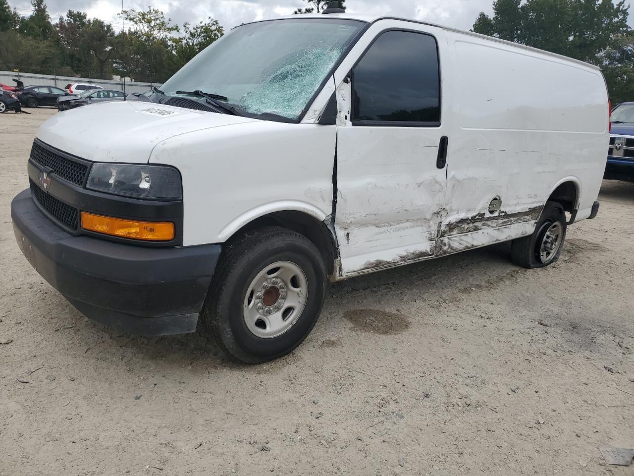 2023 Chevrolet Express G2500