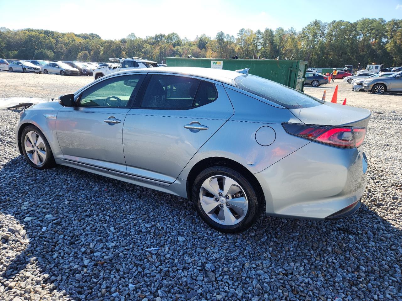 2015 Kia Optima Hybrid - Image 2