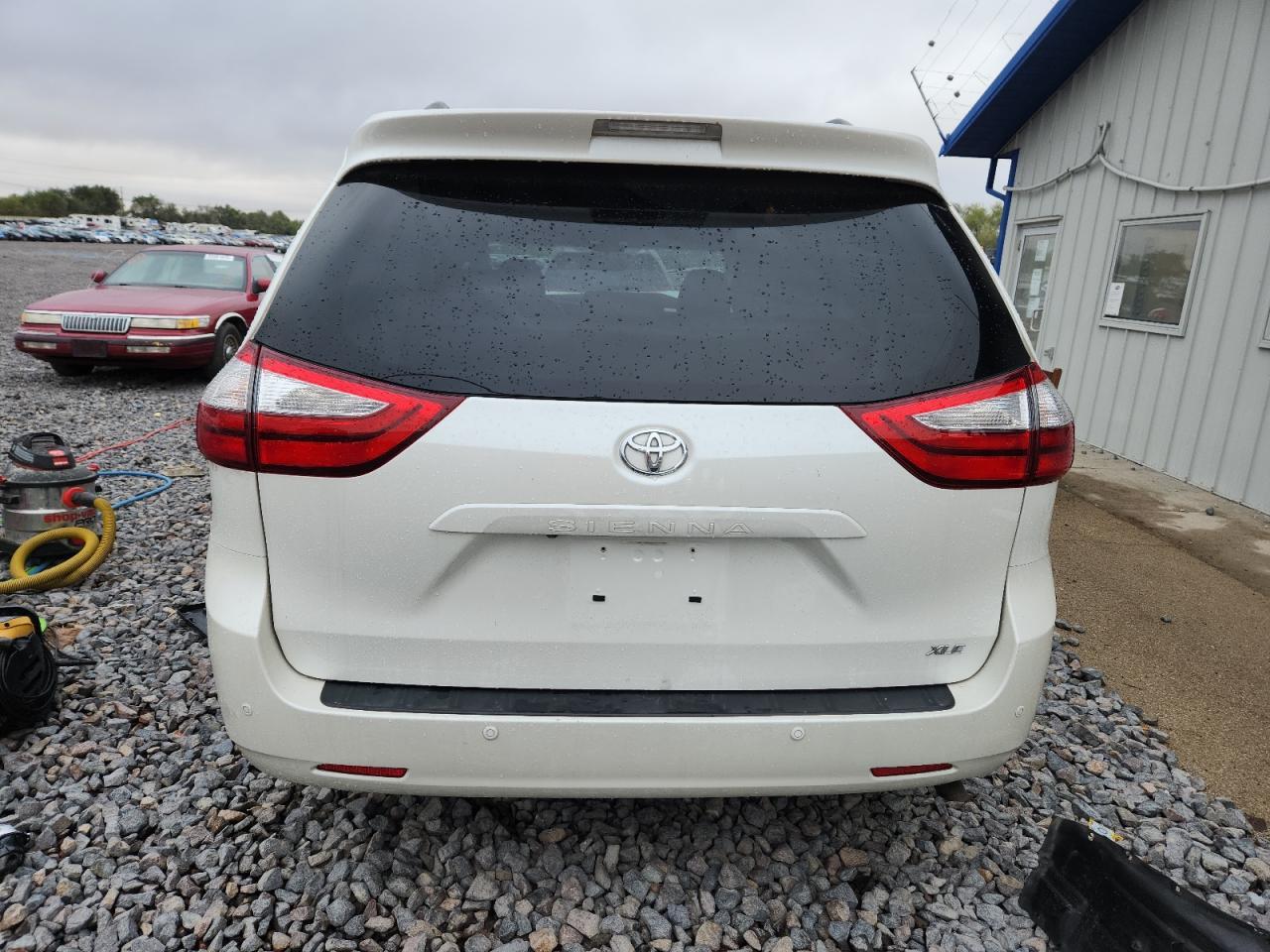 2015 Toyota Sienna Xle - Фото 6