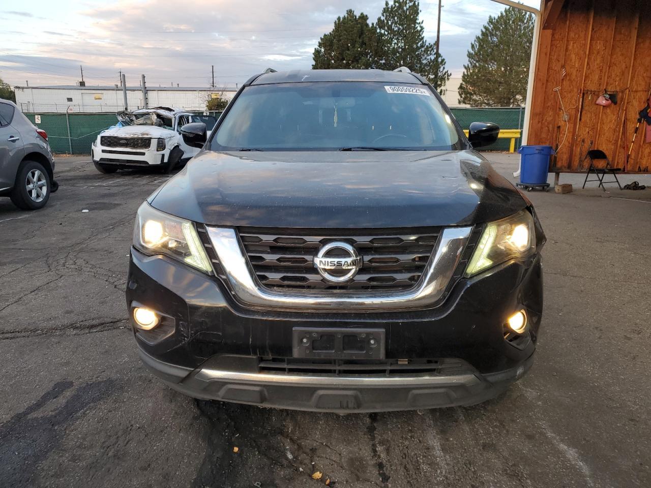 2019 Nissan Pathfinder S - Image 5