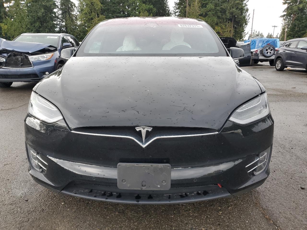 2018 Tesla Model X - Фото 5