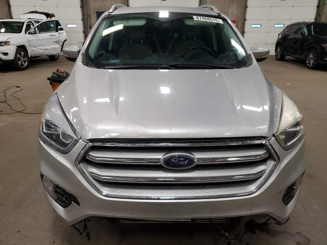 2017 Ford Escape Titanium - Фото 5