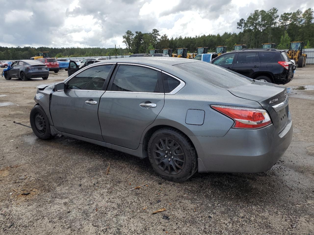 2014 Nissan Altima 2.5 - Image 2