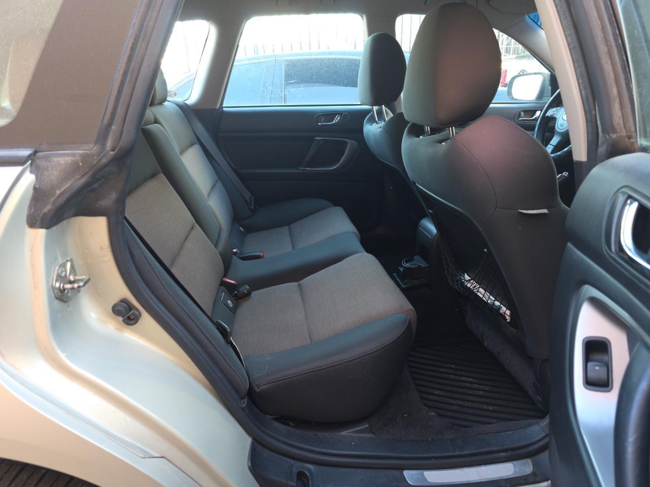 2005 Subaru Legacy Outback 2.5 Xt - Фото 6