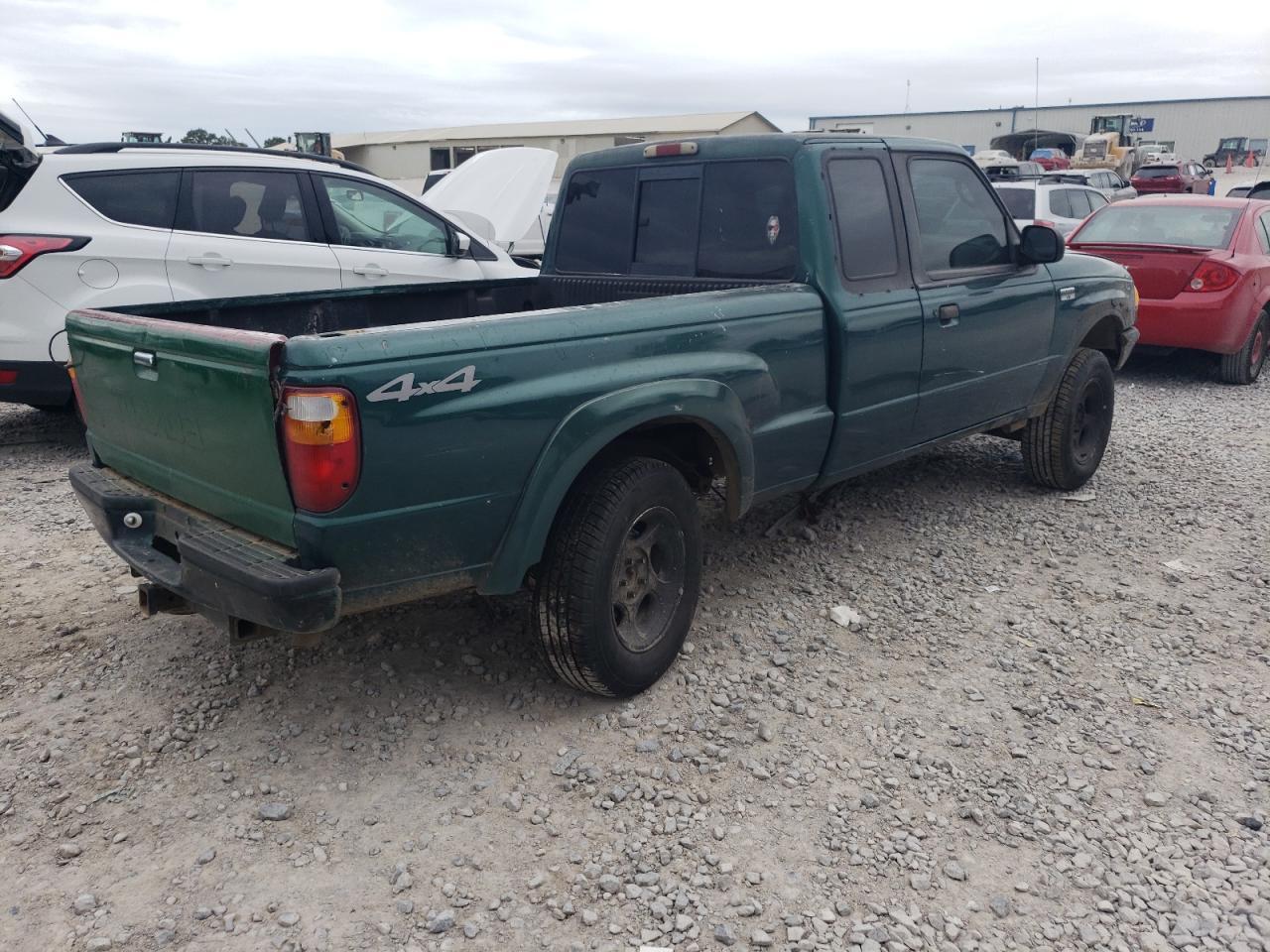 2001 Mazda B3000 Cab Plus - Фото 3