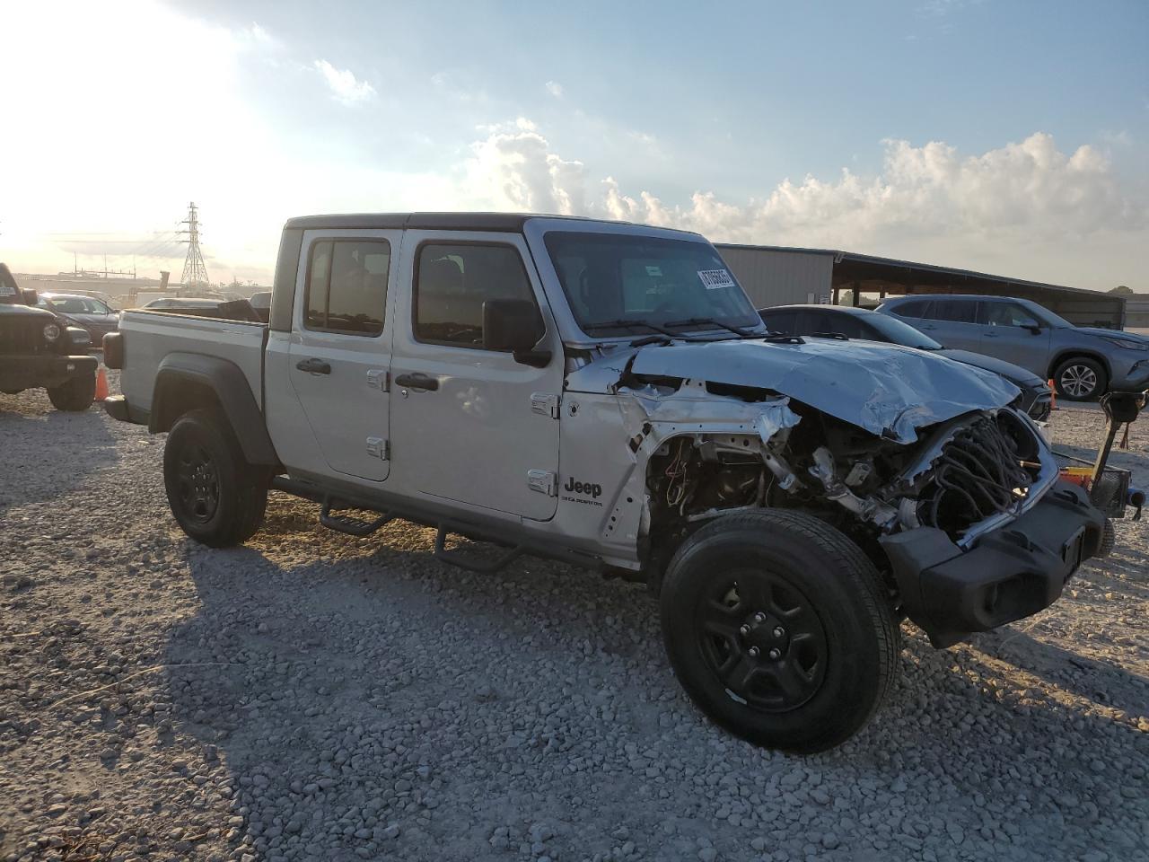 2024 Jeep Gladiator Sport - Image 4