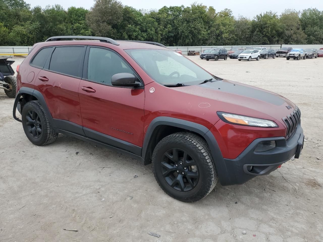 2016 Jeep Cherokee Trailhawk - Image 4