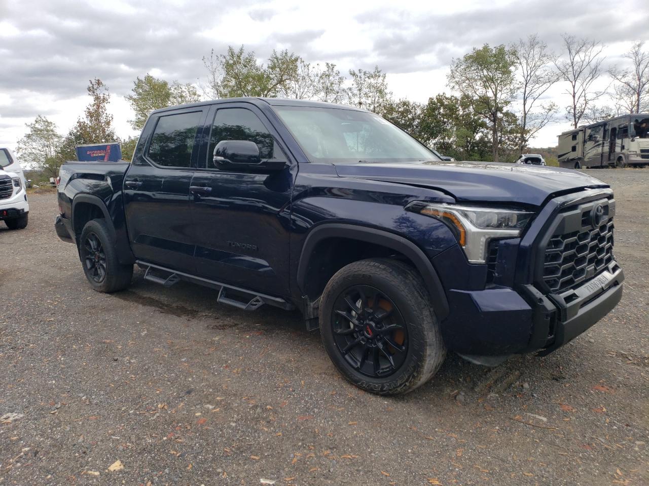 2024 Toyota Tundra Crewmax Limited - Фото 4