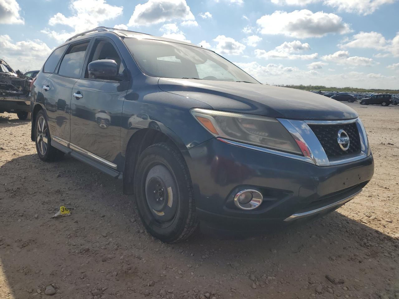 2013 Niss Pathfinder - Image 4