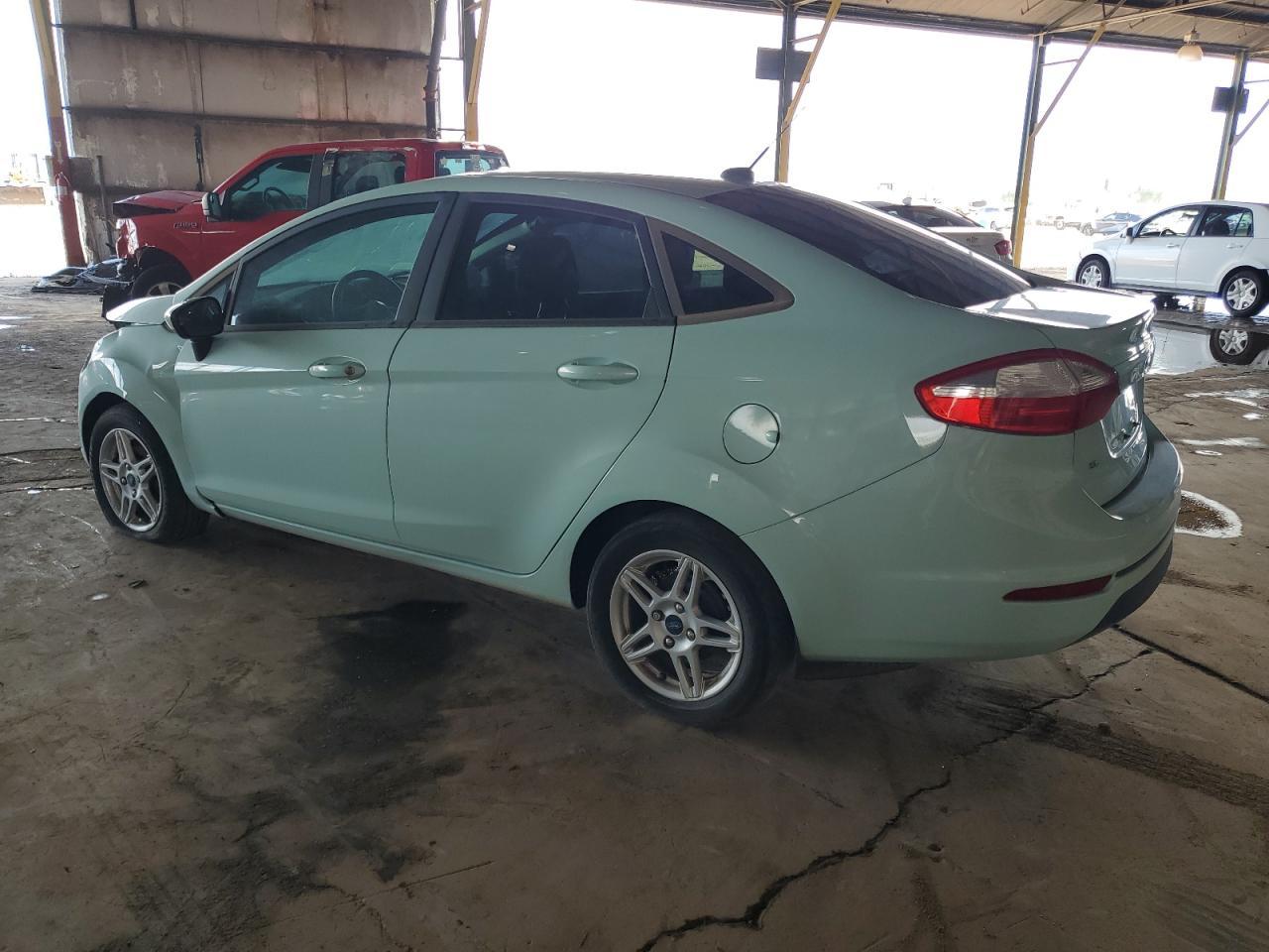 2019 Ford Fiesta Se - Фото 2