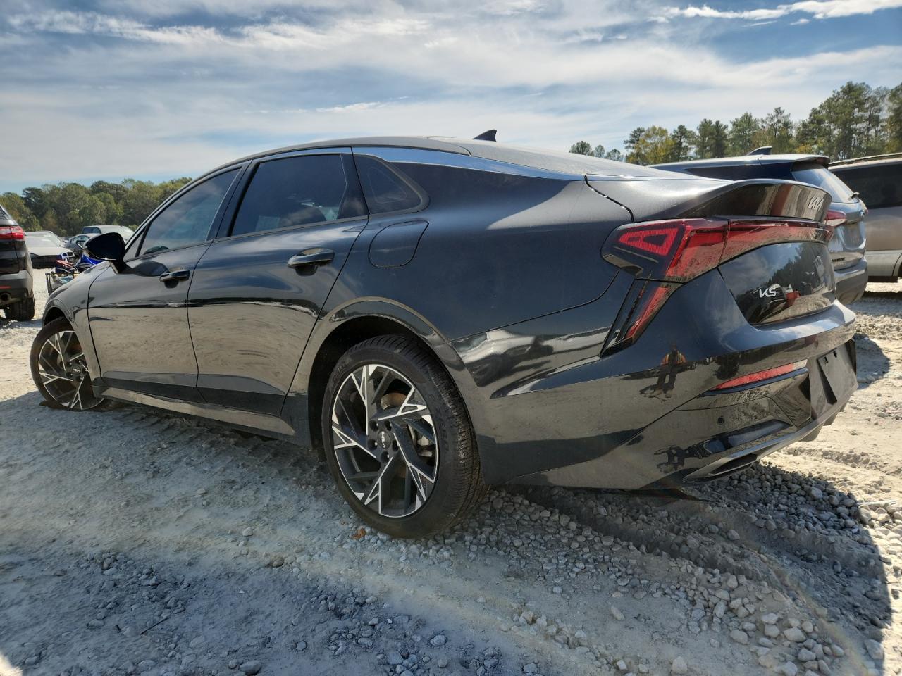 2025 Kia K5 Gt Line - Image 2