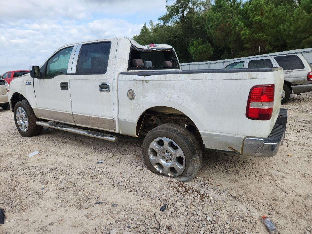 2006 Ford F150 Supercrew - Image 2