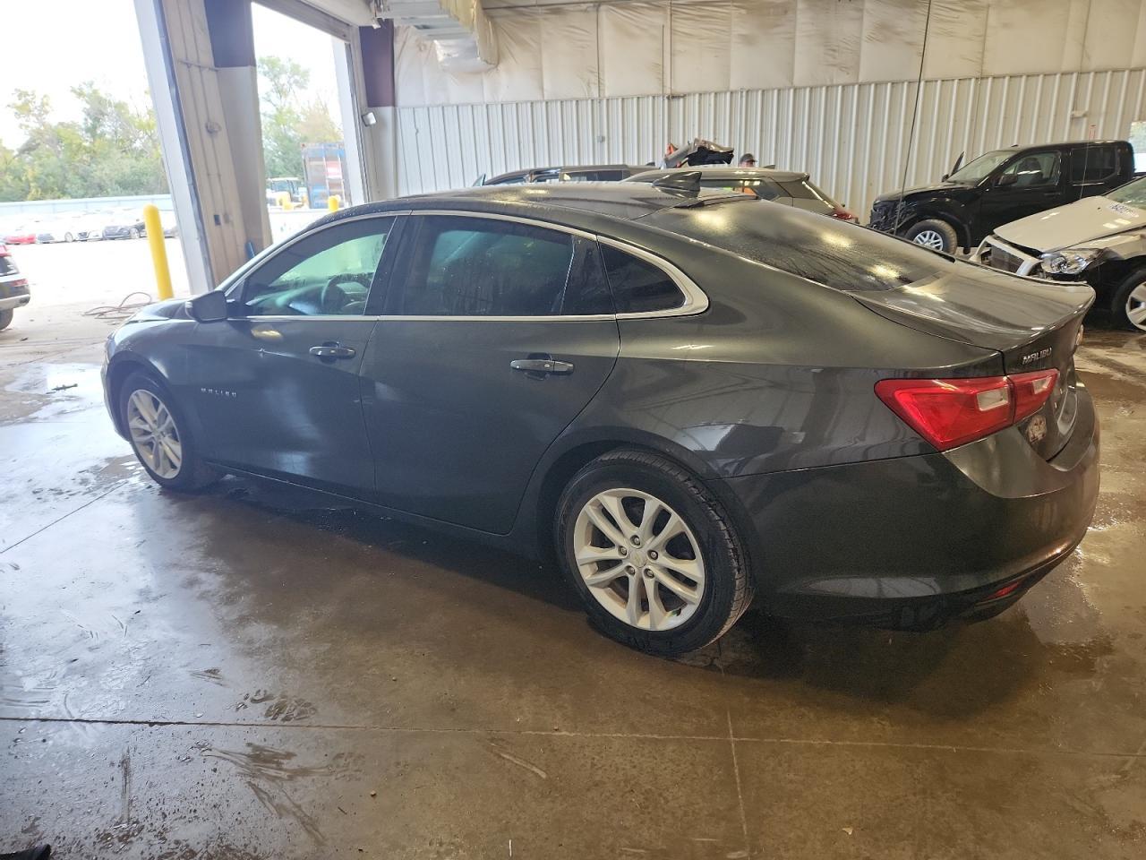 2016 Chevrolet Malibu Lt - Image 2