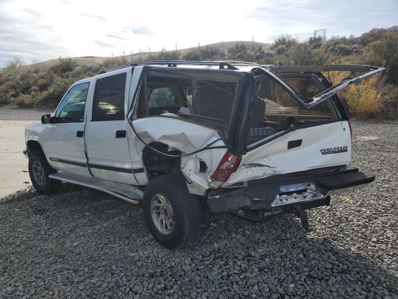 1992 Chevrolet Suburban K1500 - Фото 2