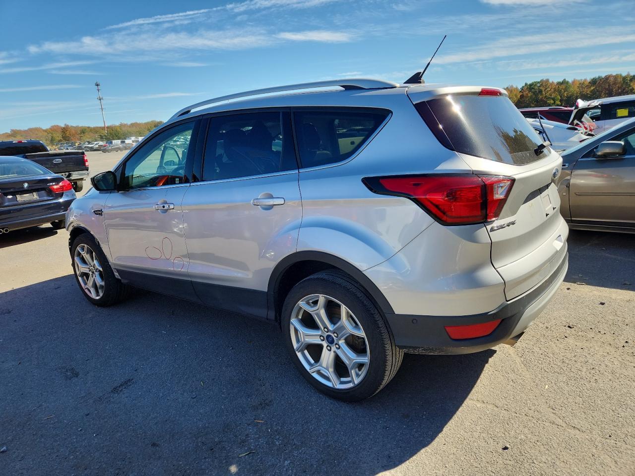 2019 Ford Escape Titanium - Фото 2