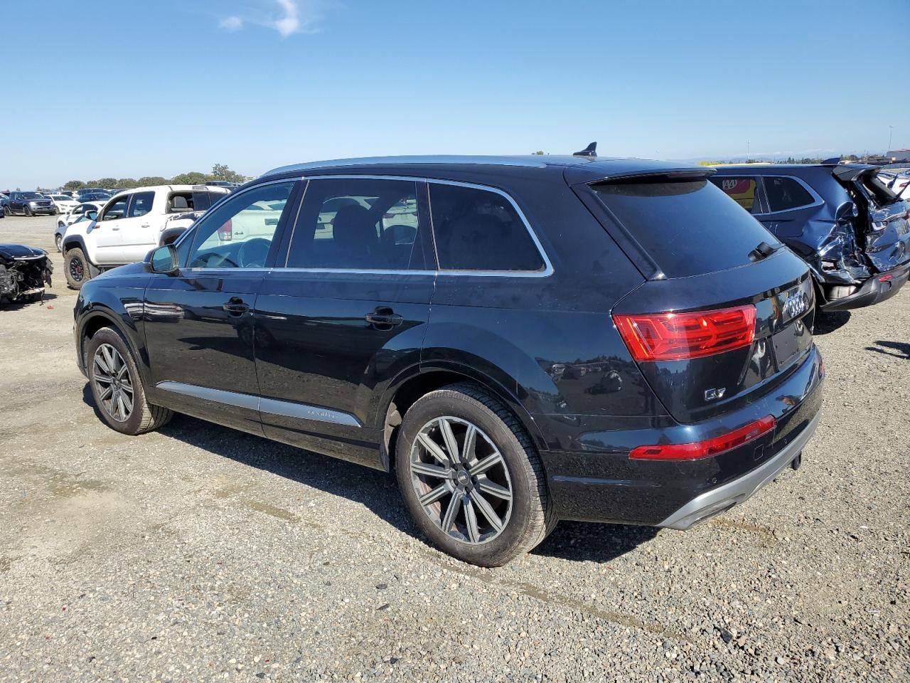2017 Audi Q7 Premium Plus - Фото 2