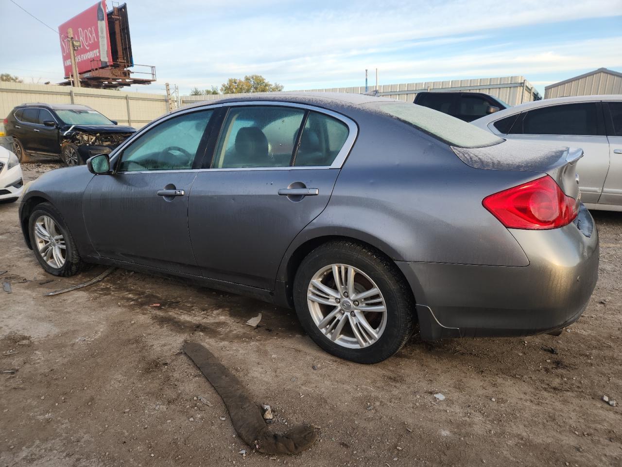 2011 Infiniti G37 - Фото 2