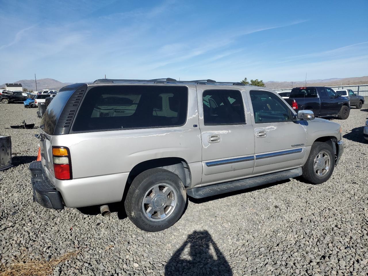 2006 GMC Yukon Xl C1500 - Фото 3