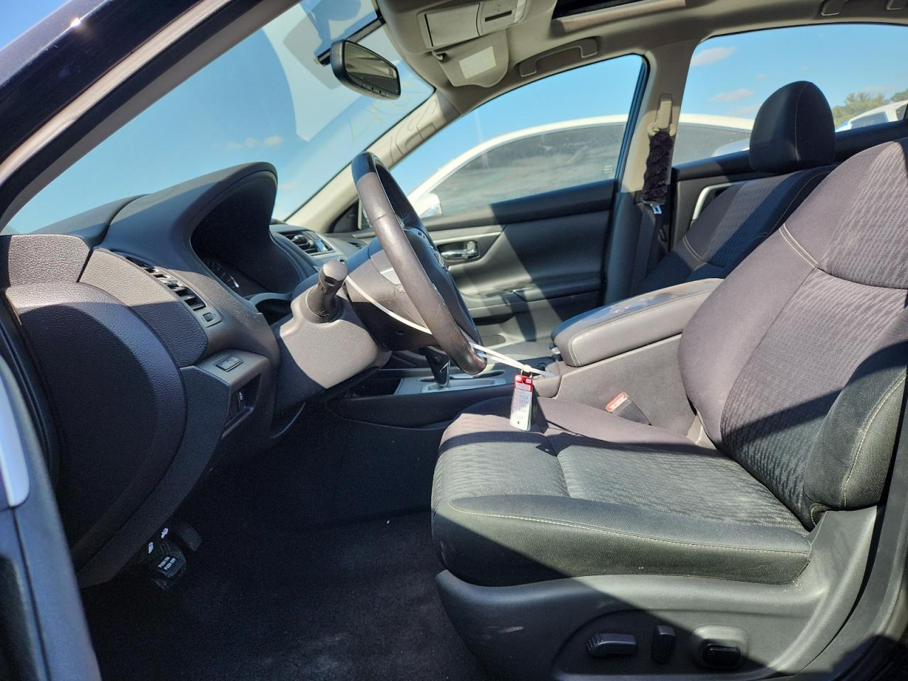 2017 Nissan Altima 2.5 - Image 7