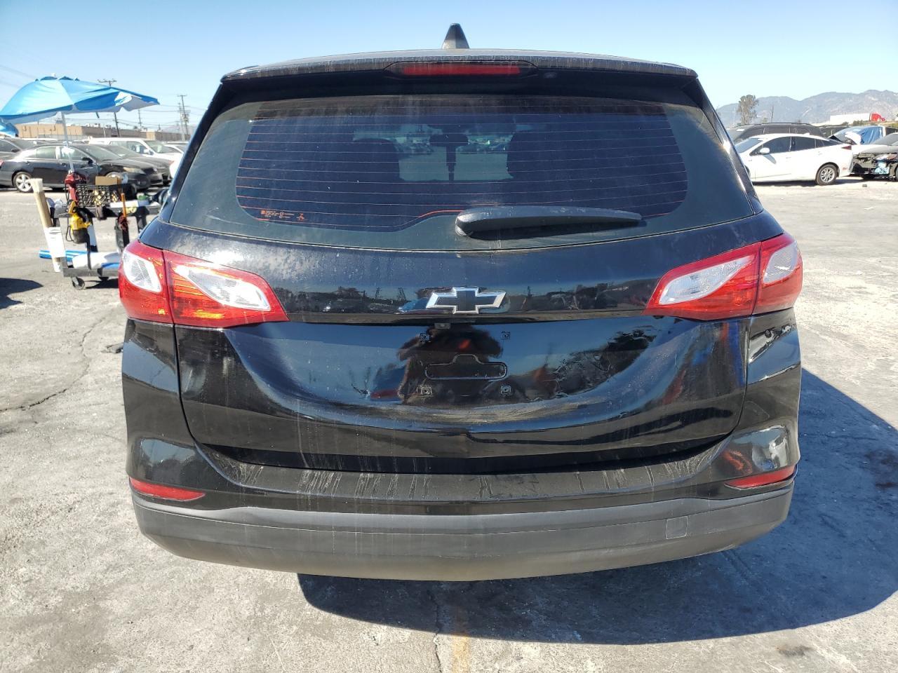 2020 Chevrolet Equinox Ls - Image 6