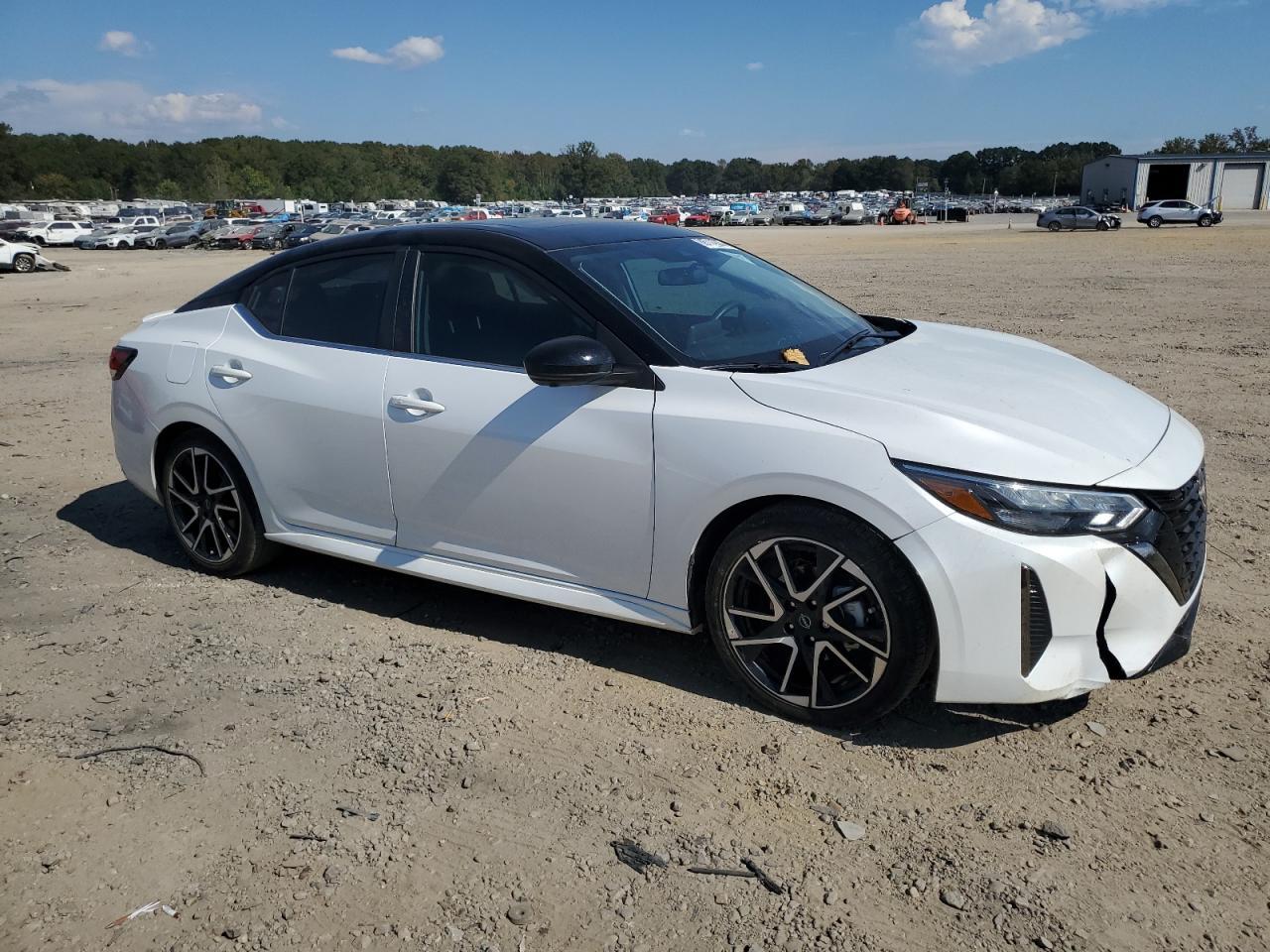 2025 Nissan Sentra Sr - Image 4