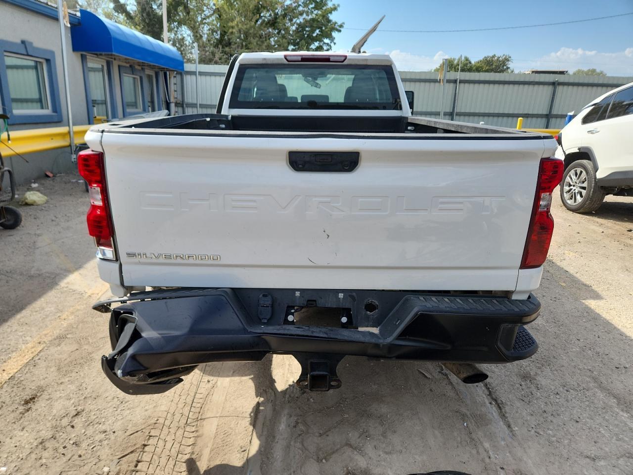 2021 Chevrolet Silverado - Фото 6