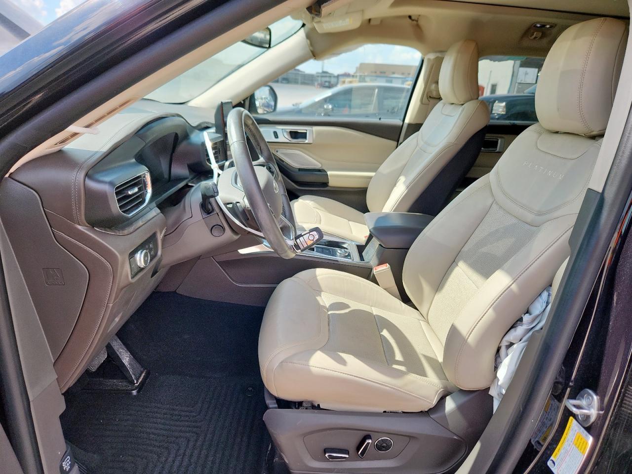 2020 Ford Explorer Platinum - Image 7