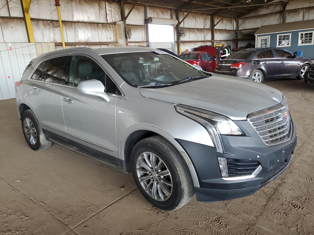 2017 Cadillac Xt5 Luxury - Фото 4