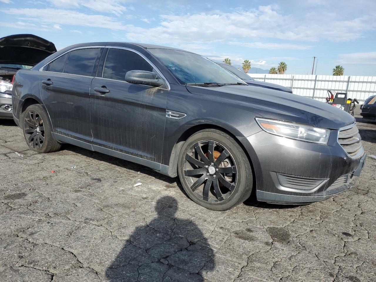 2018 Ford Taurus Se - Фото 4