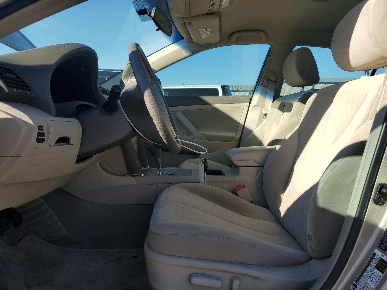2008 Toyota Camry Le - Фото 7