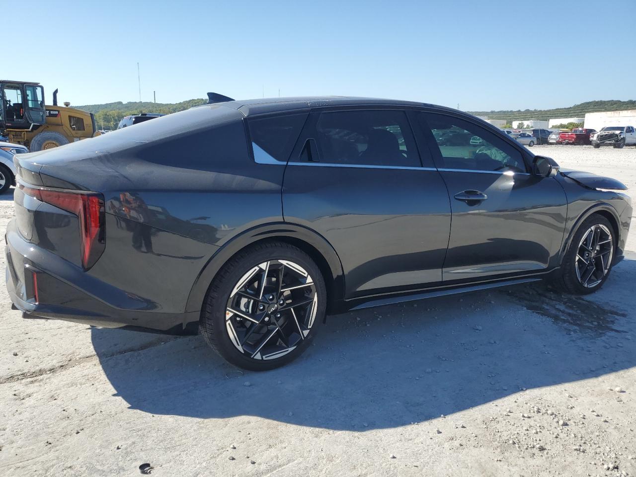 2025 Kia K4 Gt Line - Фото 3