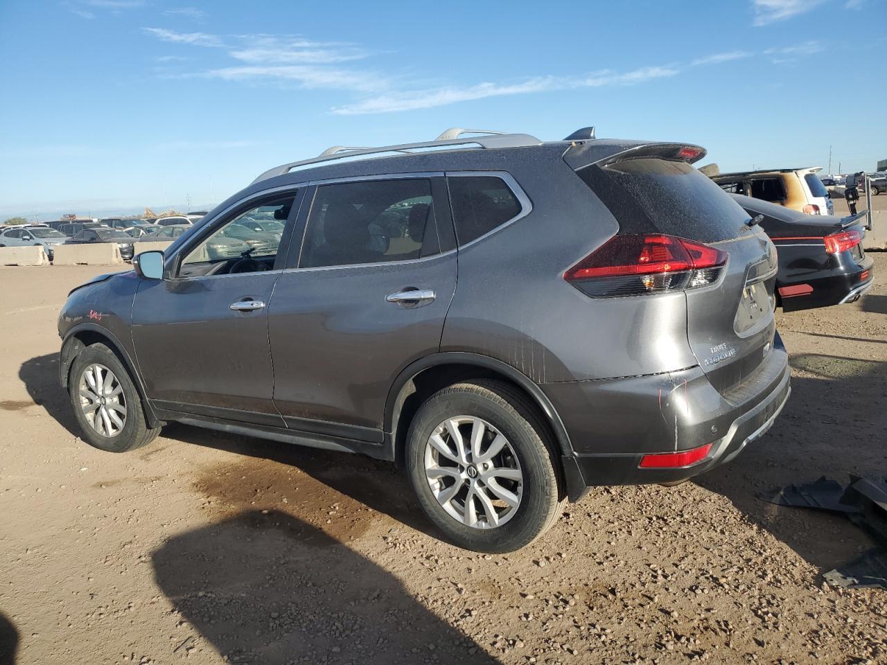 2019 Nissan Rogue S - Фото 2
