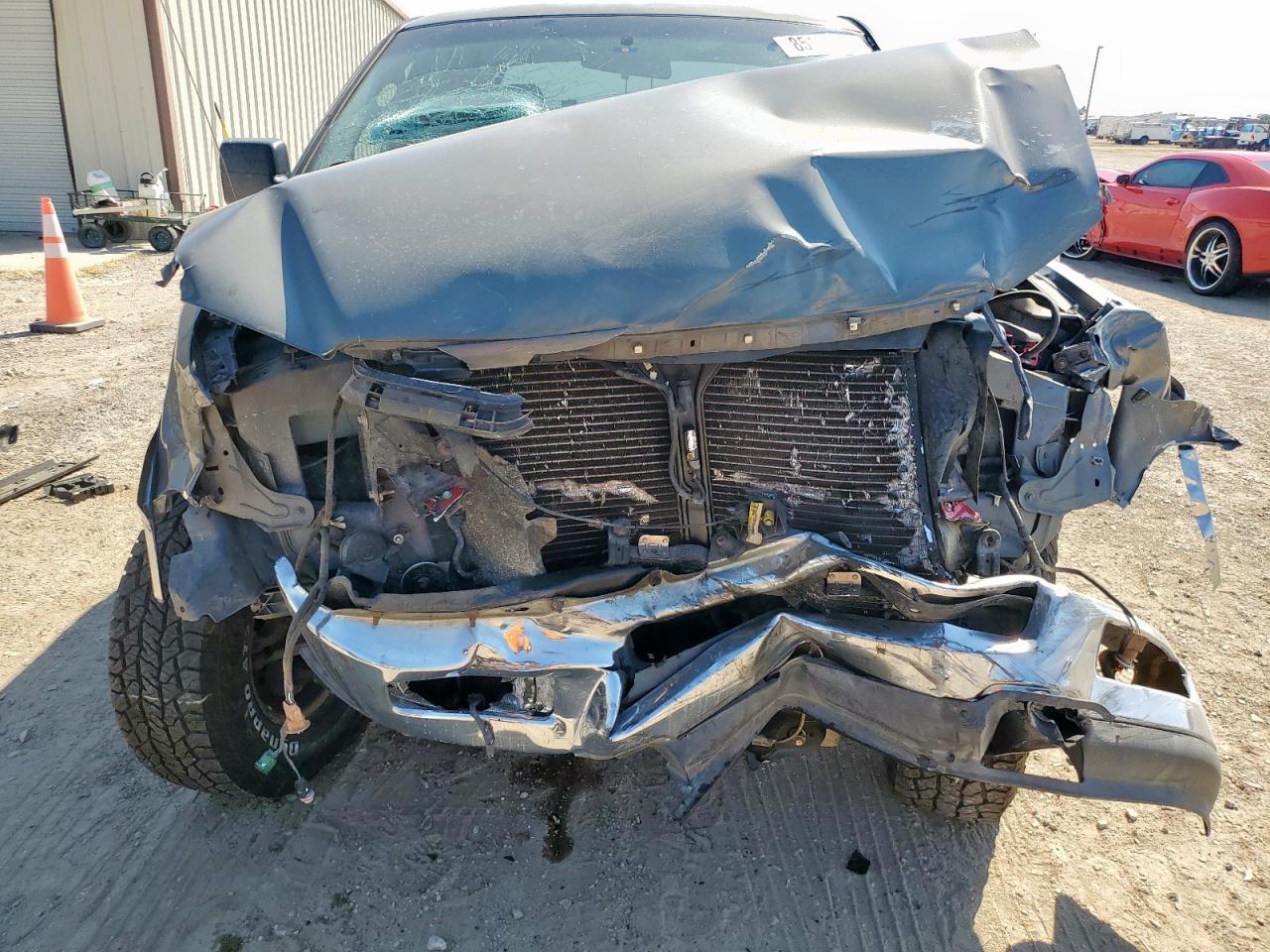 2004 Ford F150 - Image 5