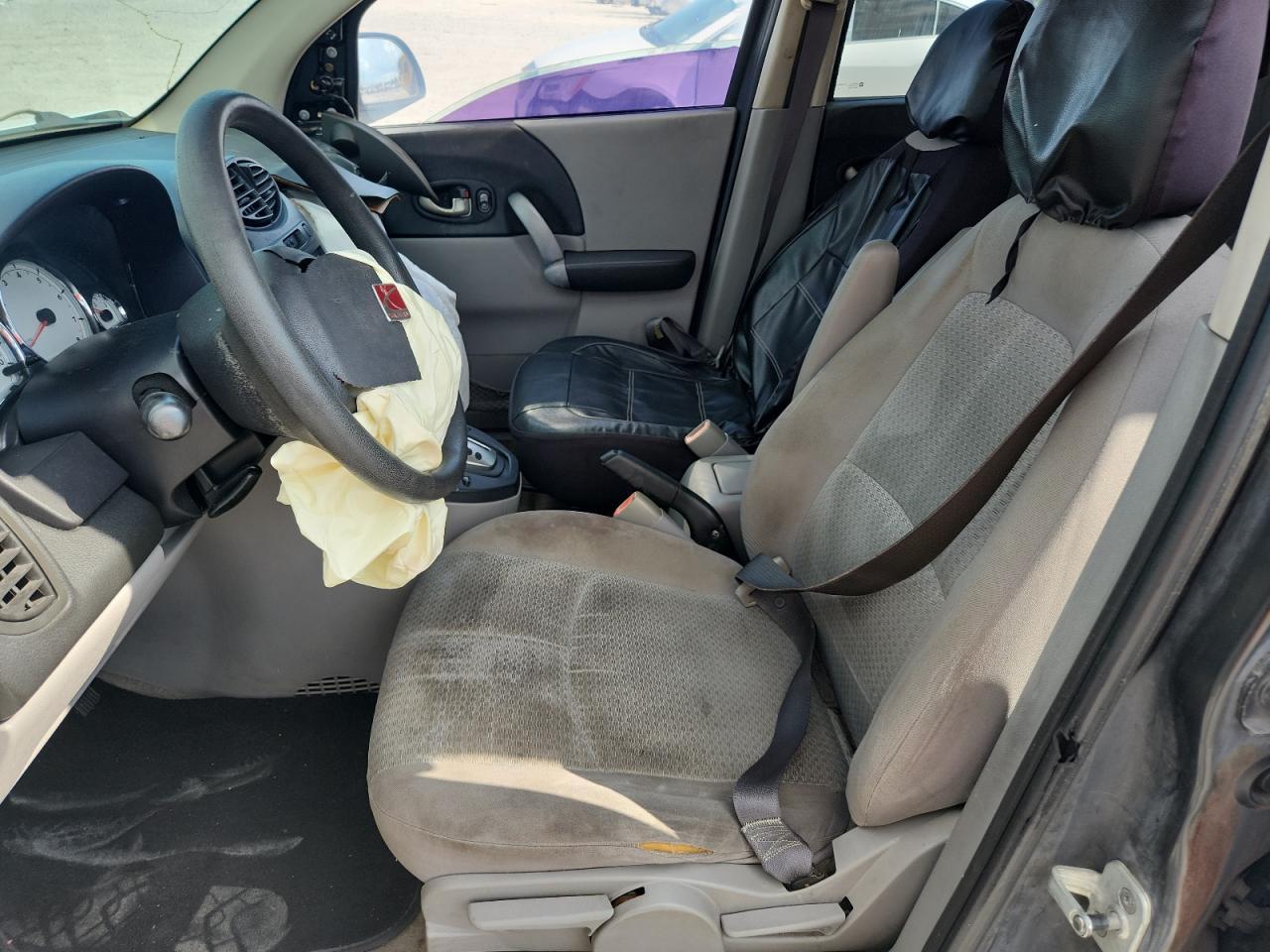 2005 Saturn Vue - Image 7