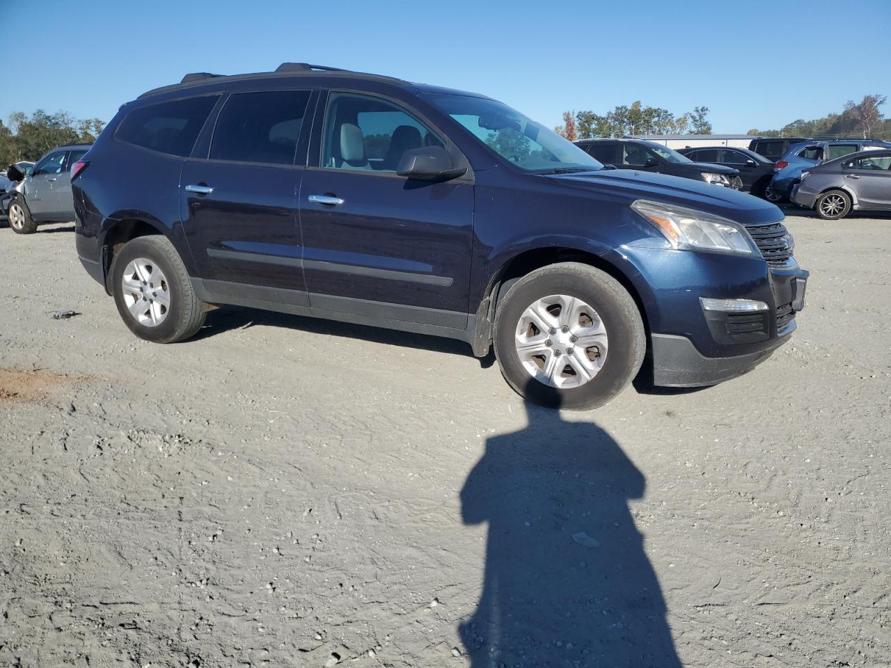 2015 Chevrolet Traverse Ls - Image 4