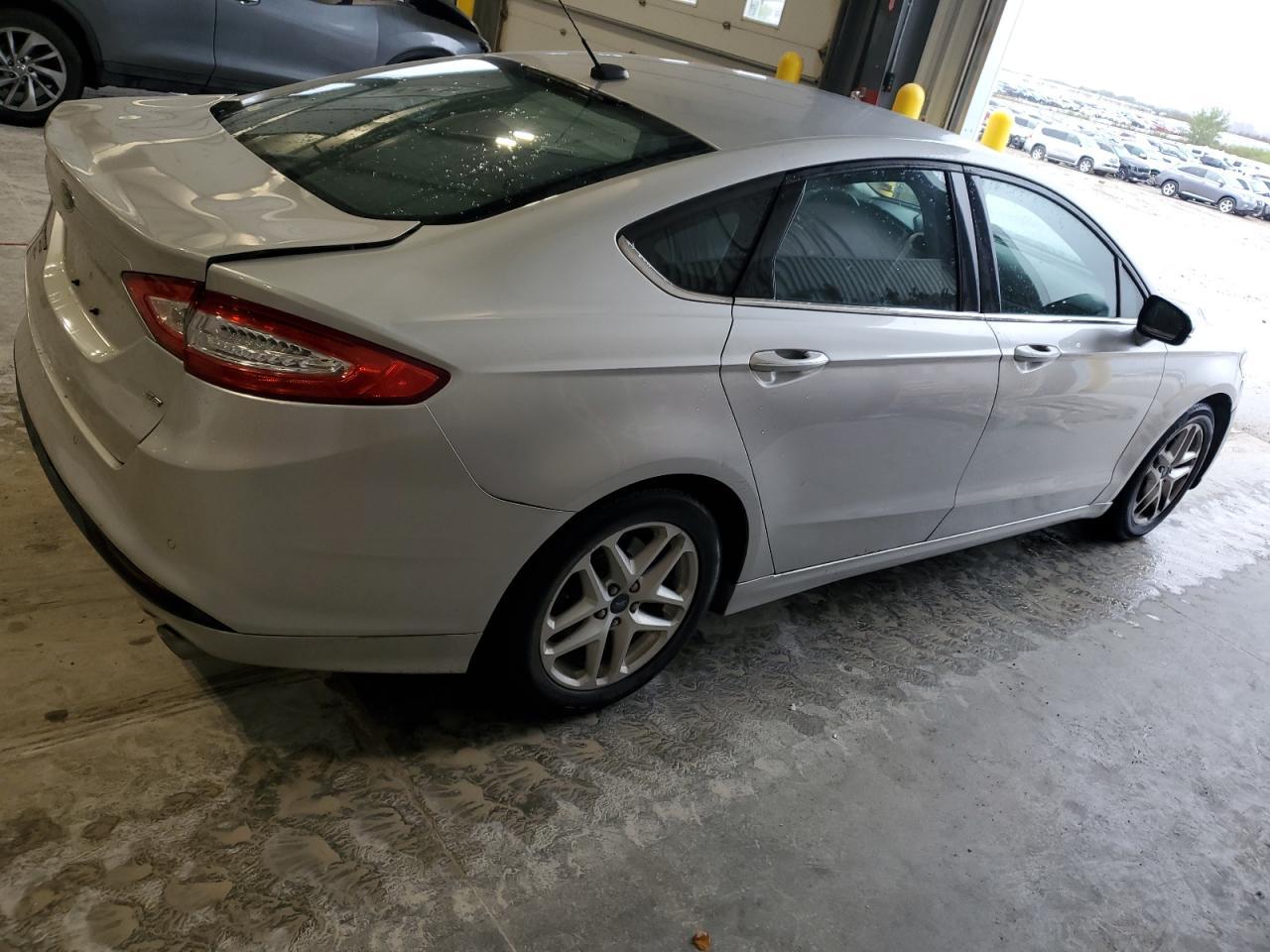 2013 Ford Fusion Se - Фото 3