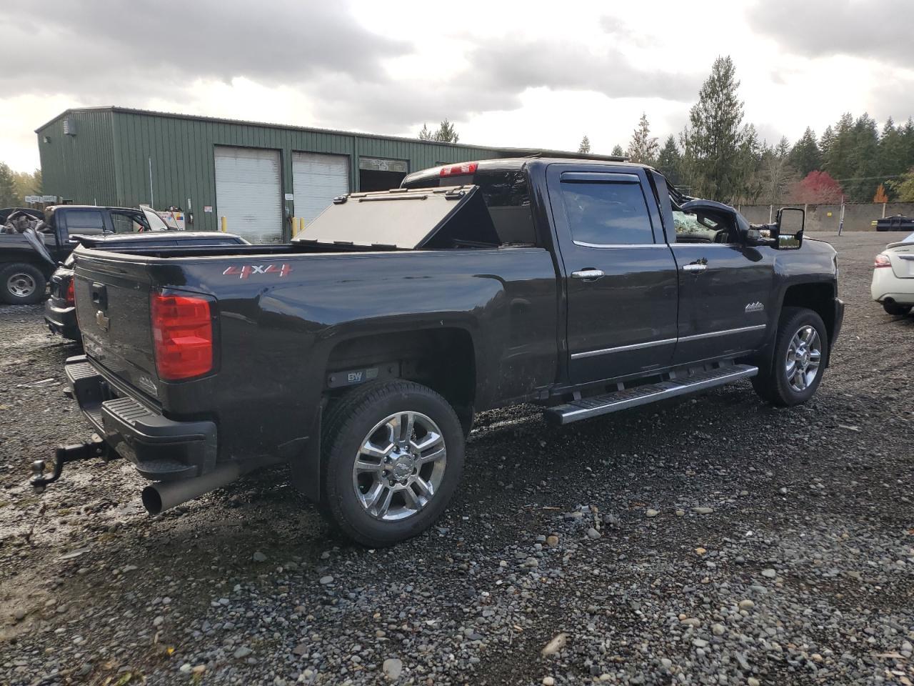 2018 Chevrolet Silverado K2500 High Country - Image 3