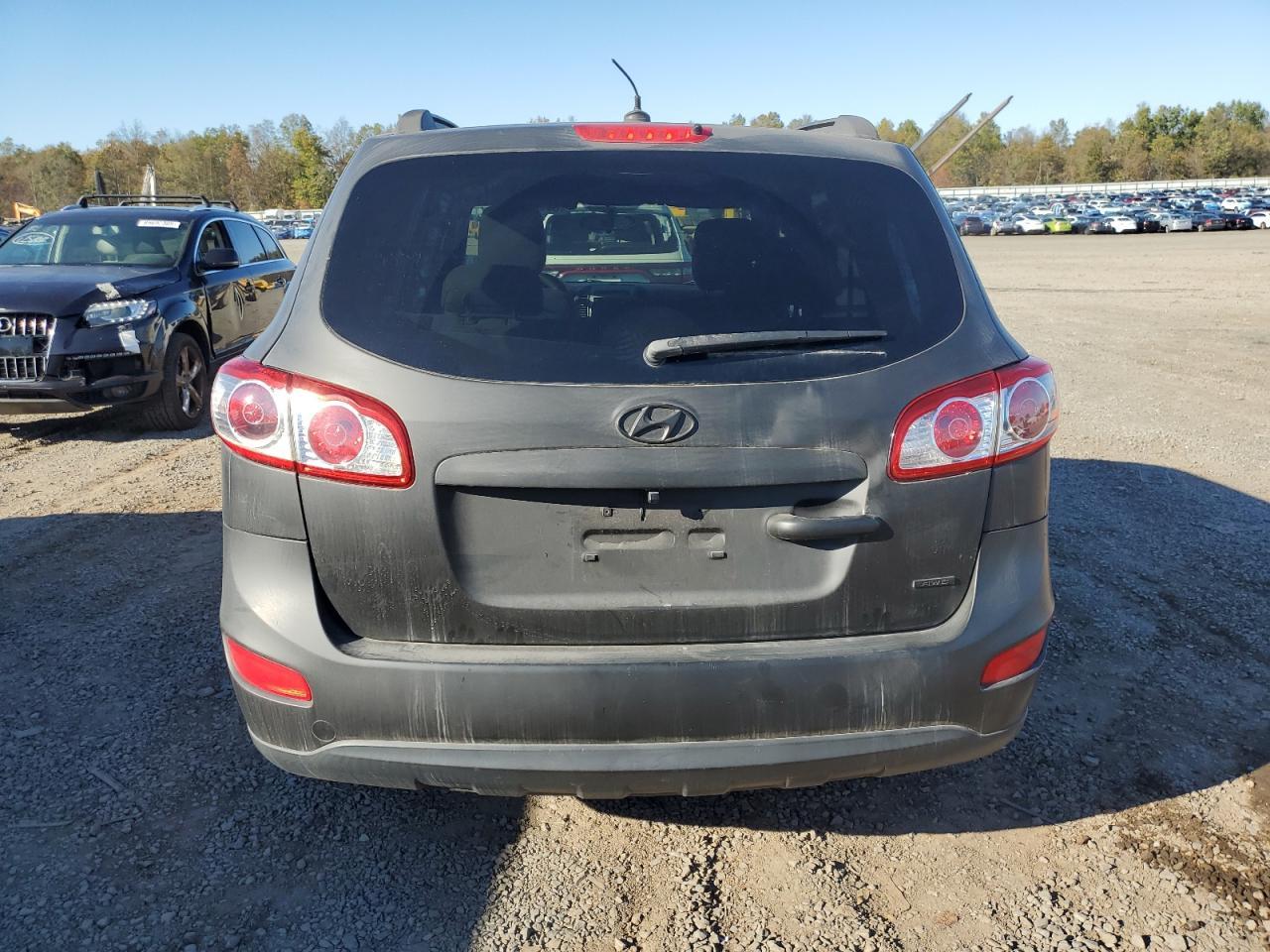 2011 Hyundai Santa Fe Gls - Image 6