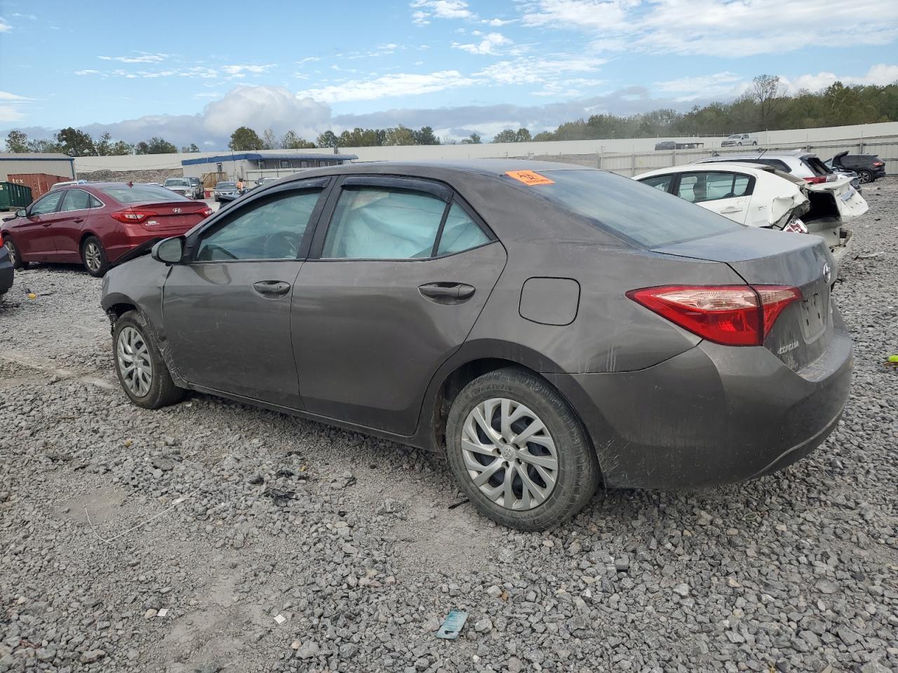 2018 Toyota Corolla L - Фото 2